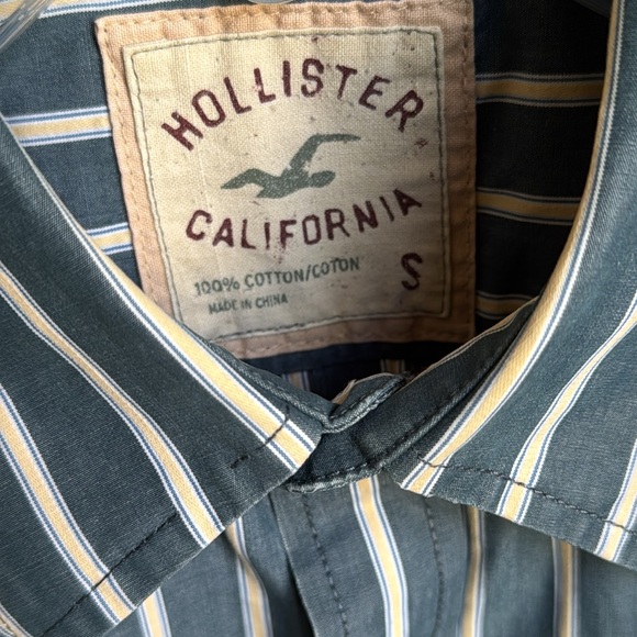 HOLLISTER men’s striped button-down, Small - Picture 4 of 10